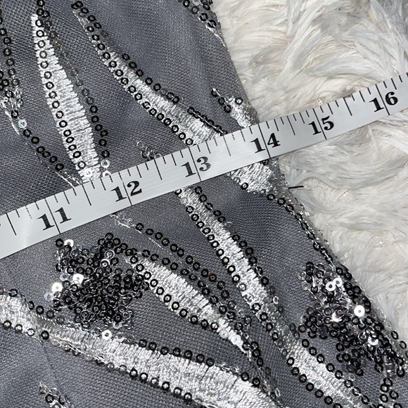 New JS Collections Lyra Sequin Embroidered Silver Flutter Sleeve Midi Dress 0 - Picture 11 of 15